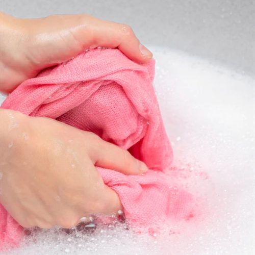 Comment laver votre pull en cachemire à la main ?